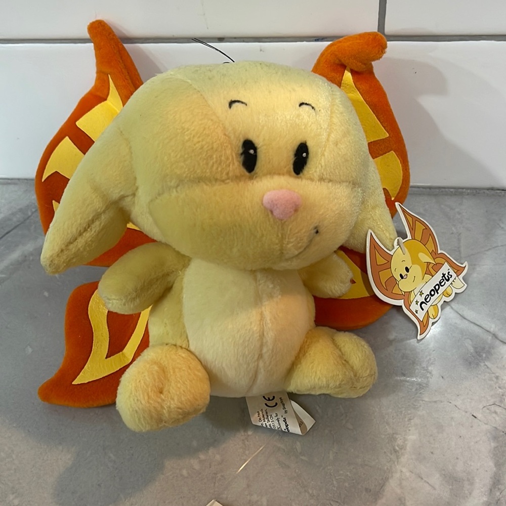 NWT Neopets Faerie Kacheek plushie